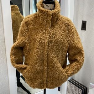 Pacsun jacket zipper with two front pockets